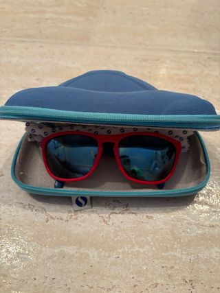Gafas de sol de optica para niño