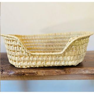 Cesta Cama para Gatos y Perros en Palma Trenzada