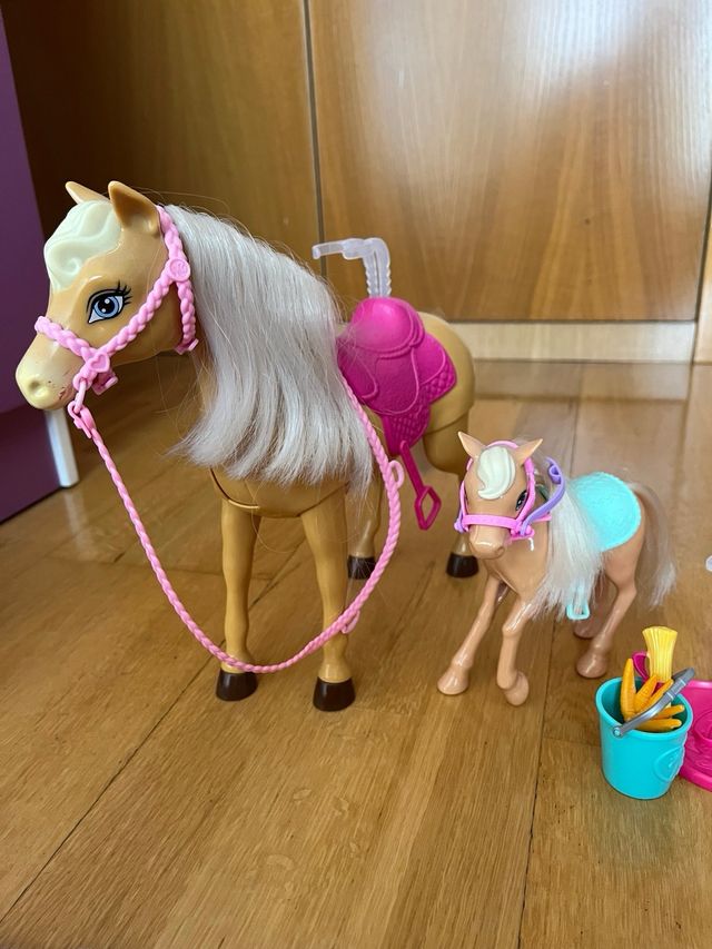 Cavalo e pónei da Barbie