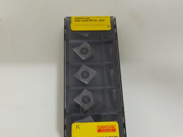 PLAQUITAS SANDVIK (338)