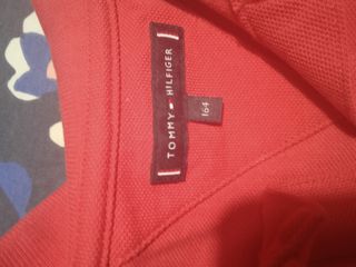 Polo Tommy. Muy favorecedor