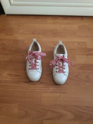Deportivas de niña