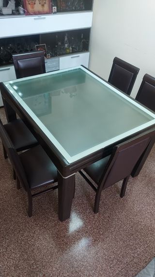 Mesa comedor y sillas