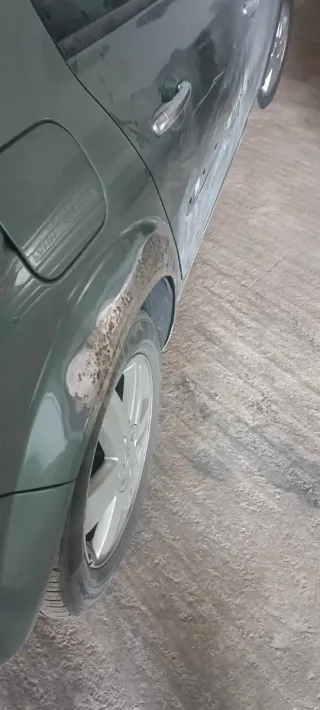 Se pintan y reparan coches,mecánica y pintura