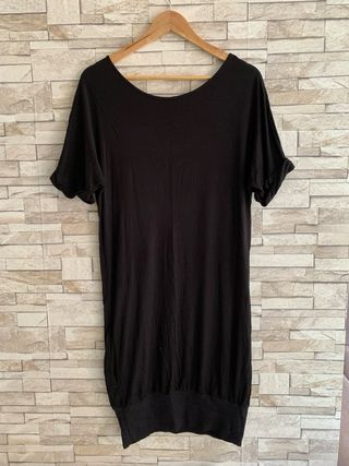 Vestido negro básico