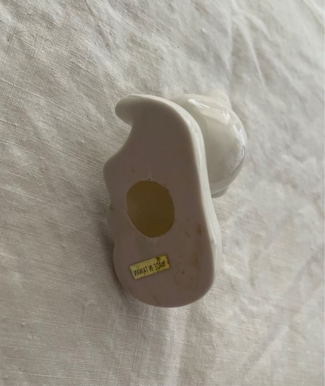 Gattino in porcellana made in Taiwan