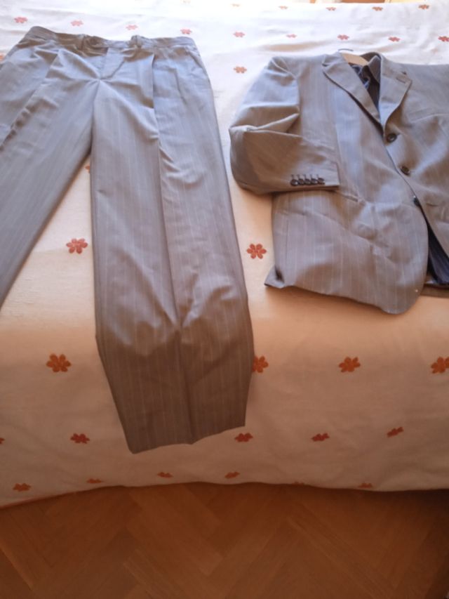 Traje de entretiempo