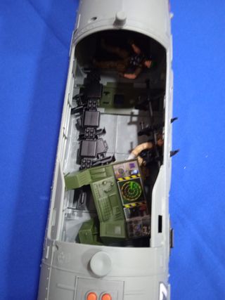 Avión militar de juguetes