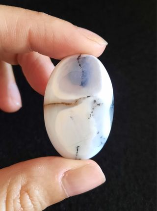 Cabujon de Merlinita.
