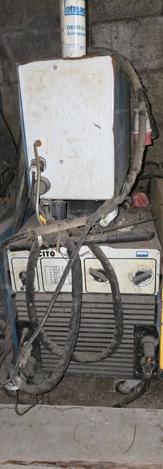 Maquina de soldadura de hilo