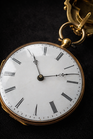 Antiguo Reloj Broche Joya VACHERON en Oro Ca 1860