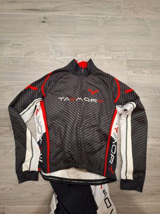 Culotte largo y chaqueta térmica Taymory
