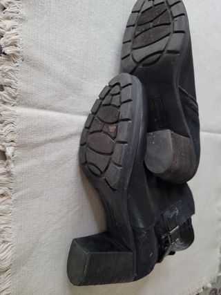 Botín piel . Paula Urban