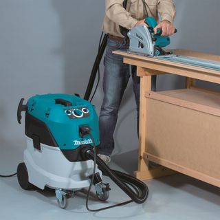ASPIRADOR VC4210LX 45L 1400W 18V MAKITA