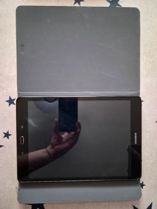 Samsung Tab A + Funda original Samsung