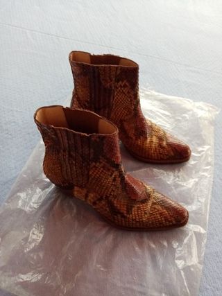 Stivaletti donna in serpente