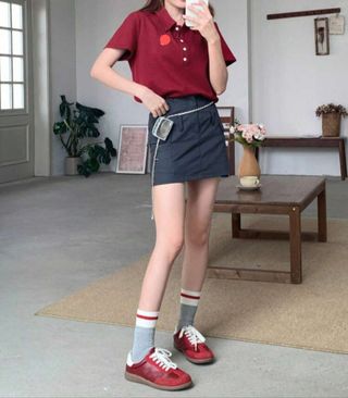 Bonito polo color cereza