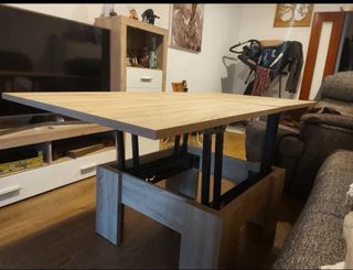 Mesa de salon.
