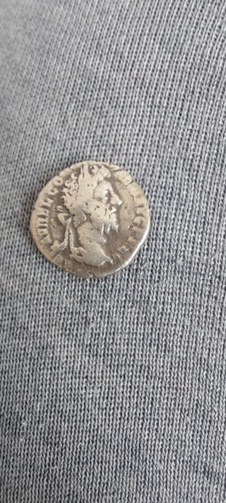 Denario  Comodo. Imperio Romano.