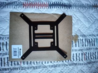 Soporte bomba agua 140mm