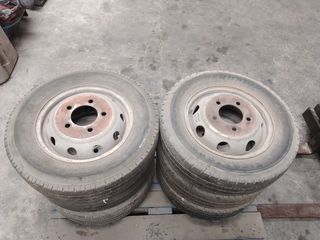 Llantas Nissan cabstar