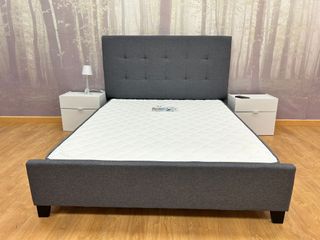 Oferta! Cama tapizada con cabecero + Colchón