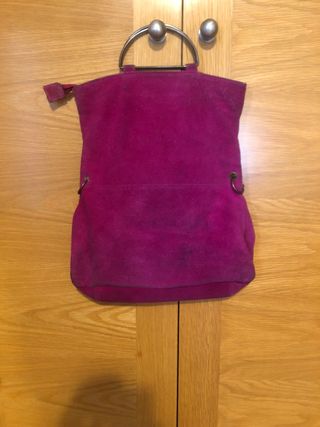 Bolso serraje color buganvilla.