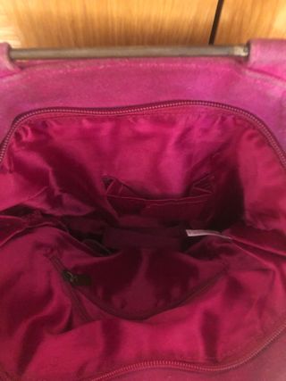 Bolso serraje color buganvilla.