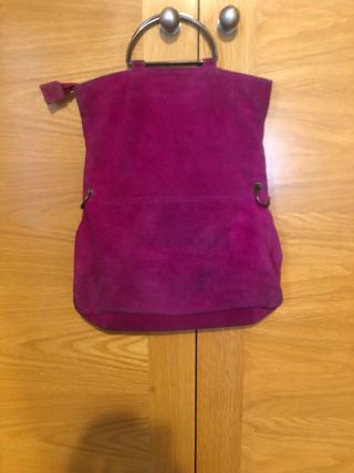 Bolso serraje color buganvilla.