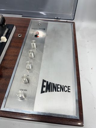 ANTIGUO TOCADISCOS EMINENCE