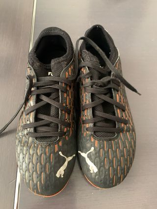 Botas futbol multitaco Puma talla 36