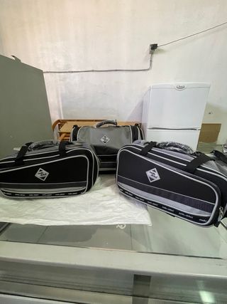 Juego de maletas y baúl de cordura