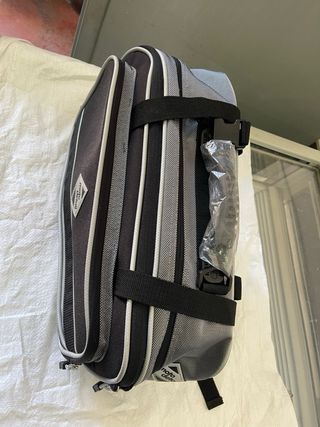 Juego de maletas y baúl de cordura