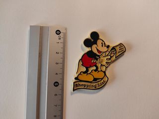 Mickey Mouse. Imán antiguo