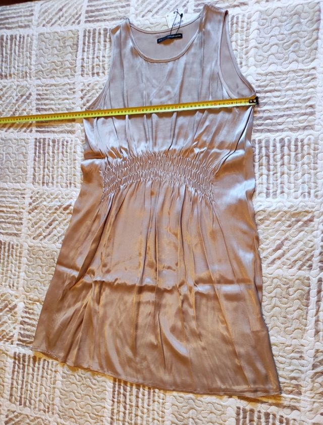 Vestido mujer con su etiqueta