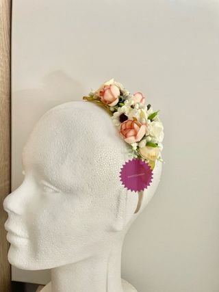 Diadema para eventos; comunión, pajes (DISPONIBLE)