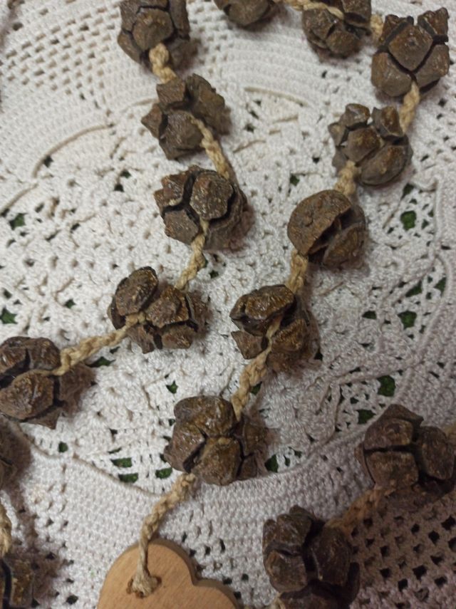 Oferta Rosario artesanal madera y bolas ciprés