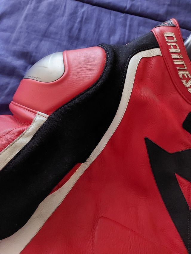 Mono dainese lagunaseca 2