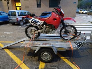 Alquiler remolque moto