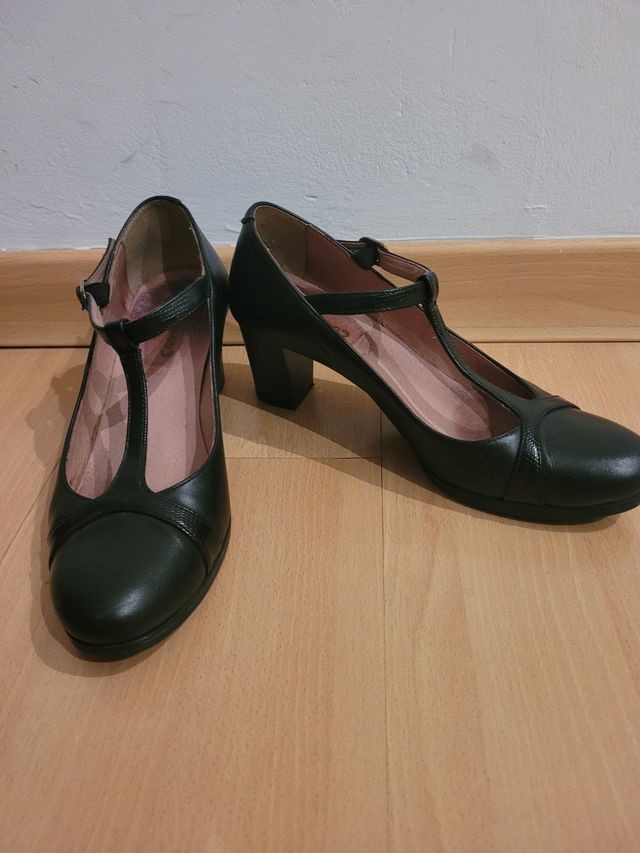 Zapatos Clarks negros