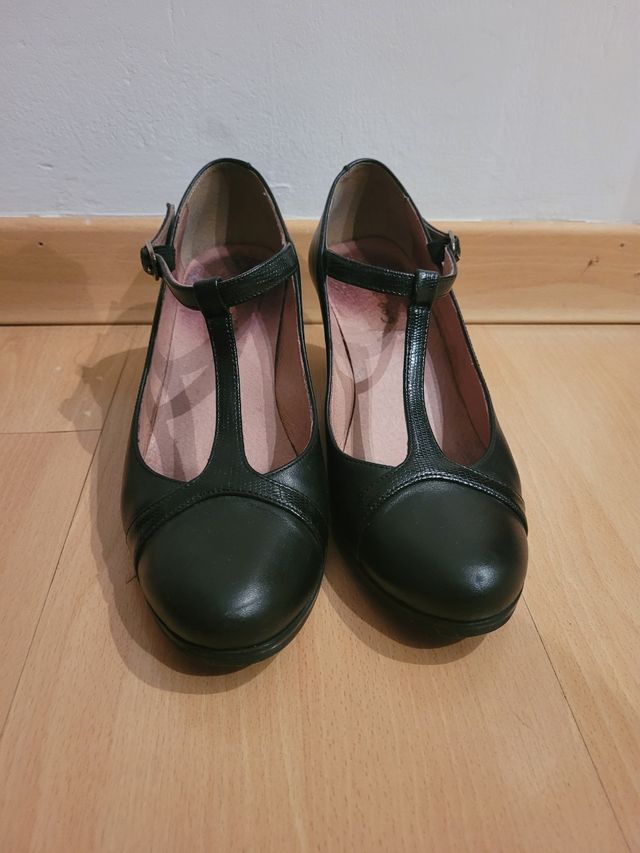 Zapatos Clarks negros