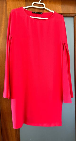 Vestido corto de Zara
