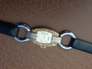 Reloj Joya Vintage HERMES de Mujer de Oro Estuche