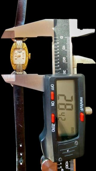 Reloj Joya Vintage HERMES de Mujer de Oro Estuche
