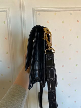 Bolso Parfois negro hebilla dorada