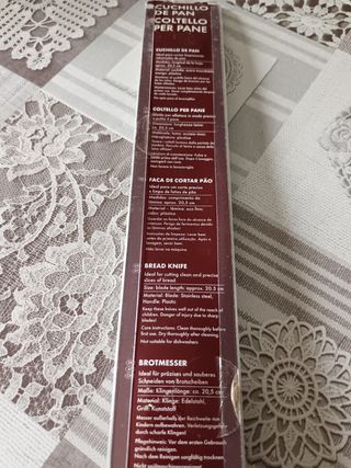 Coltello per il pane