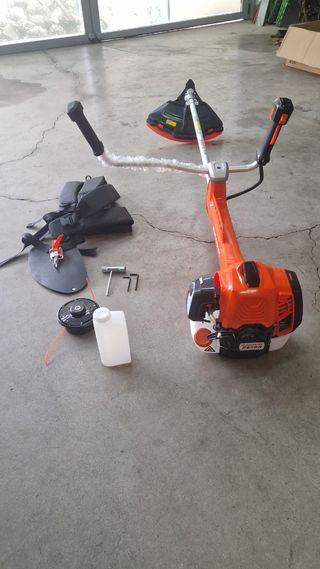 Desbrozadora  ANOVA 63CM³ D63BA