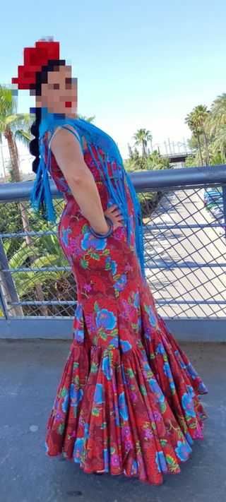 Traje de gitana seminuevo año 2024