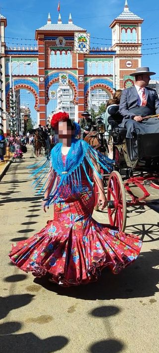Traje de gitana seminuevo año 2024