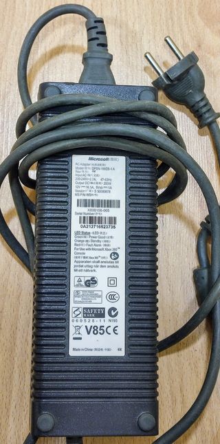 X Box 360 con disco duro, completa.